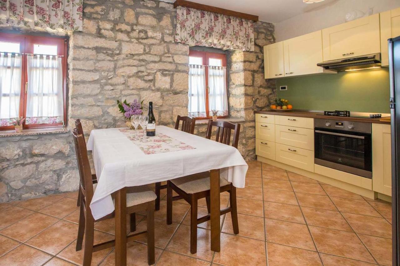 Apartment Nini Poreč Exteriör bild