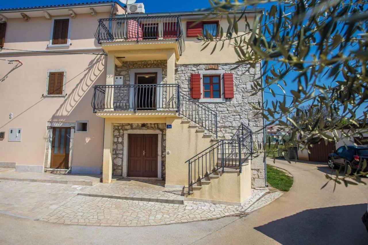 Apartment Nini Poreč Exteriör bild